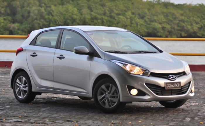 Hyundai HB20 Comfort 1.0 (etanol/gasolina) – 7,6/11,5 km/l (cidade) e 9,8/14,5 km/l (estrada)